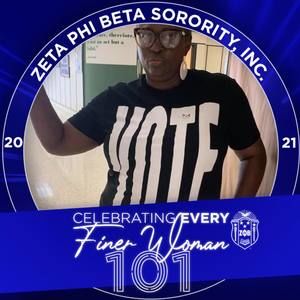 Meet your Posher, Lorrie